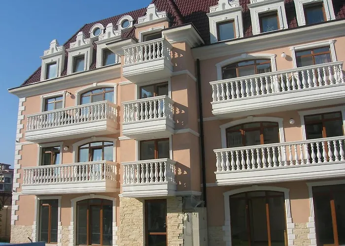 Aristokrat 招待所 2*