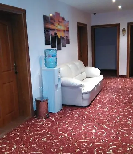 招待所 Aristokrat 奥布佐尔