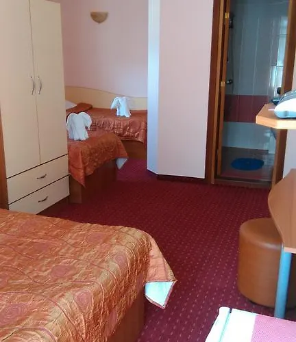 招待所 Aristokrat